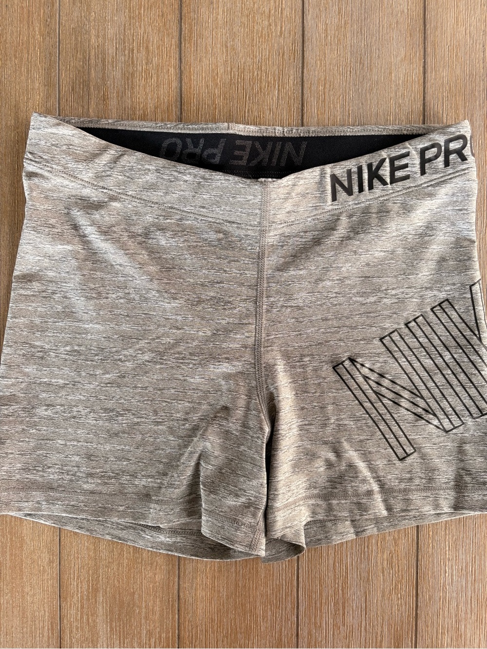 🌸Nike Pro Heather Gray Bike Shorts🌸